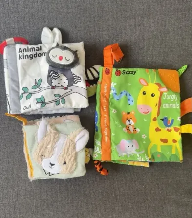 Libros de tela didácticos crujientes para bebés Caballito