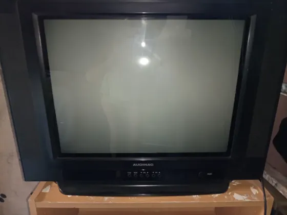 Tv usada gris Palermo