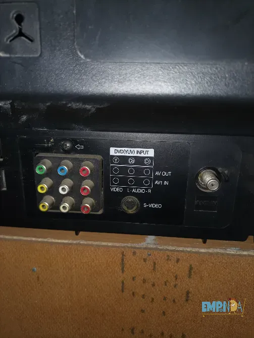 Tv usada gris Palermo - imagen 4