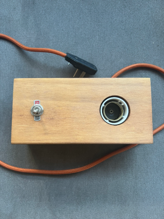Lampara de mesa madera + bombilla Caballito