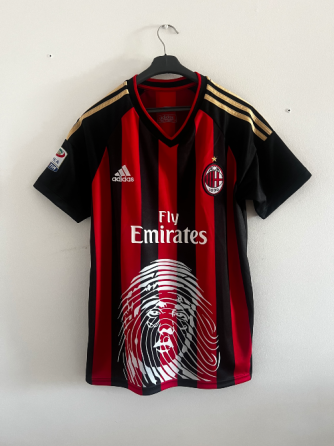 Remera duki rayada San Cristóbal