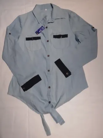 Camisa Símil Jeans con Nudo en puntas Flores