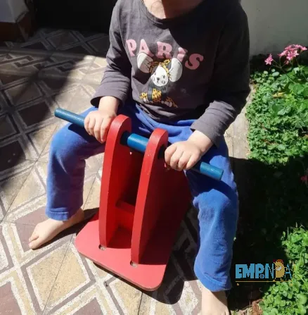 Pata pata madera Niños Villa del Parque - imagen 4