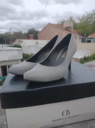 Zapatos grises T36 Mendoza