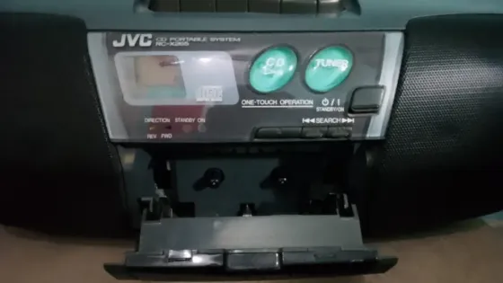 Stereo JVC CD portable system COMO NUEVO Floresta