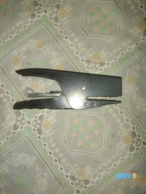 Abrochadora Mendoza - imagen 1