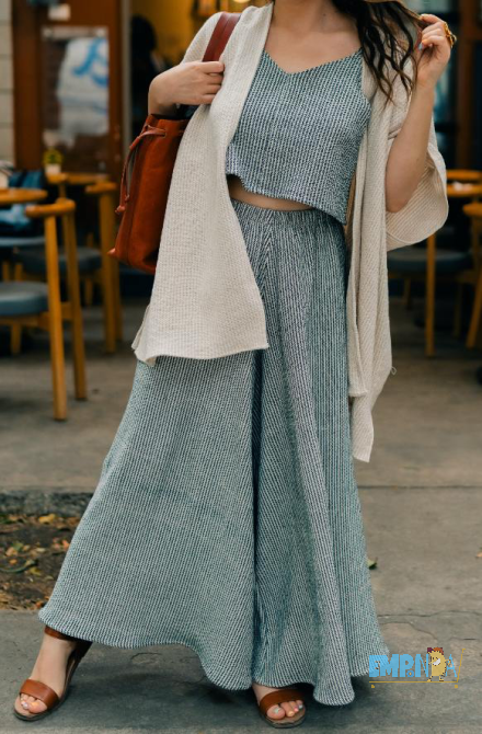 Conjunto de verano hecho a mano – 100% algodón (pantalón, top y sobrecamisa) Flores - imagen 2