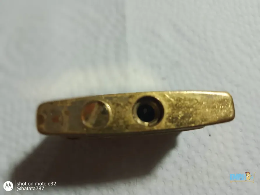 Encendedor decorativo dorado Quilmes - imagen 8