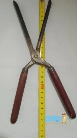 Antiguo Rizador de metal y .madera Quilmes - изображение 1
