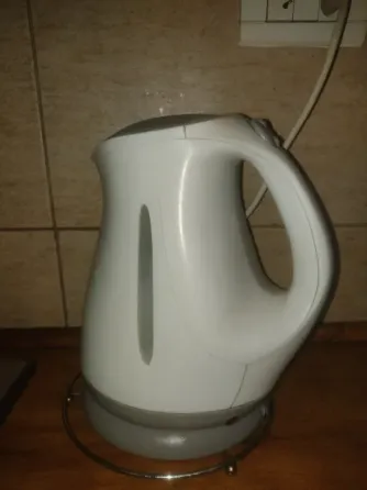 Hervidor eléctrico Mendoza