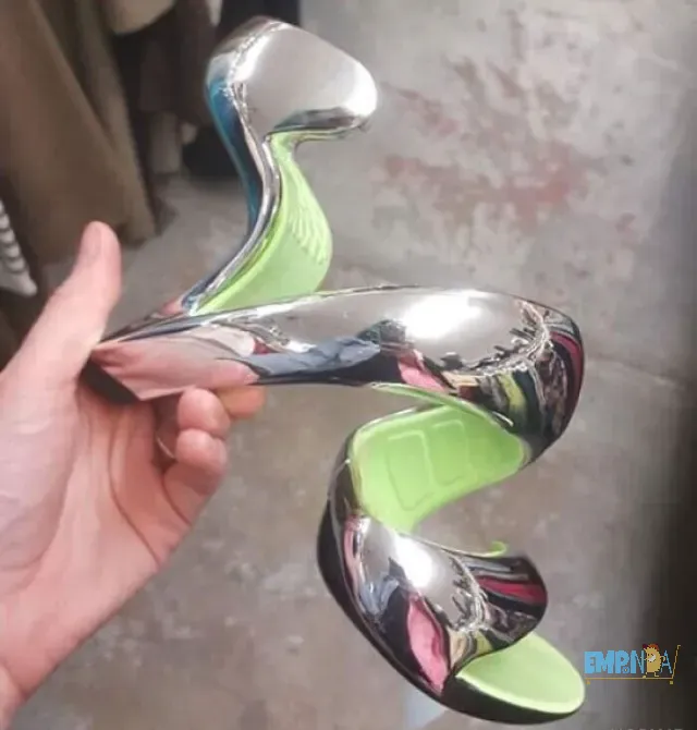 Sandalias Zapatos Plateados Diseño Único Plataforma Recoleta - imagen 1