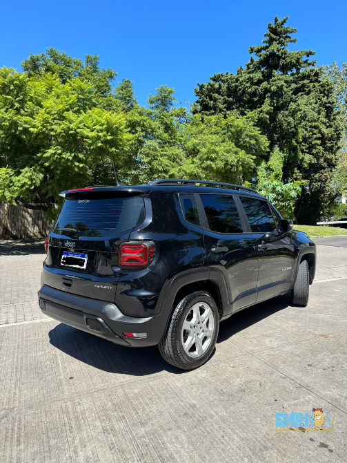 Jeep Renegade 2023, 17, 800 km Belgrano - imagen 3