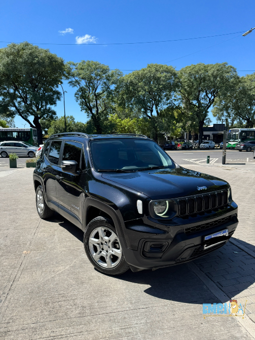 Jeep Renegade 2023, 17, 800 km Belgrano - imagen 2