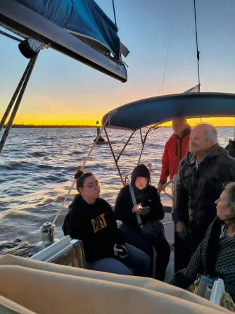 Paseos en velero San Isidro