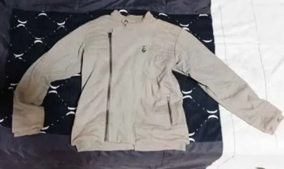 Campera de algodón beige jaspeado abrigada marca Rethink USADA TALLE M Rosario