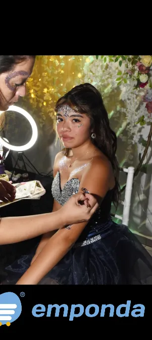 Stand de glitter José C. Paz - imagen 2