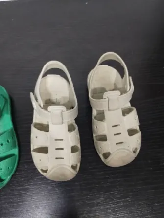 Sandalias Cheeky talle 23/24 Lanús