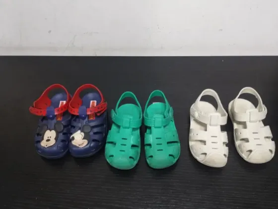 Sandalias Cheeky talle 23/24 Lanús
