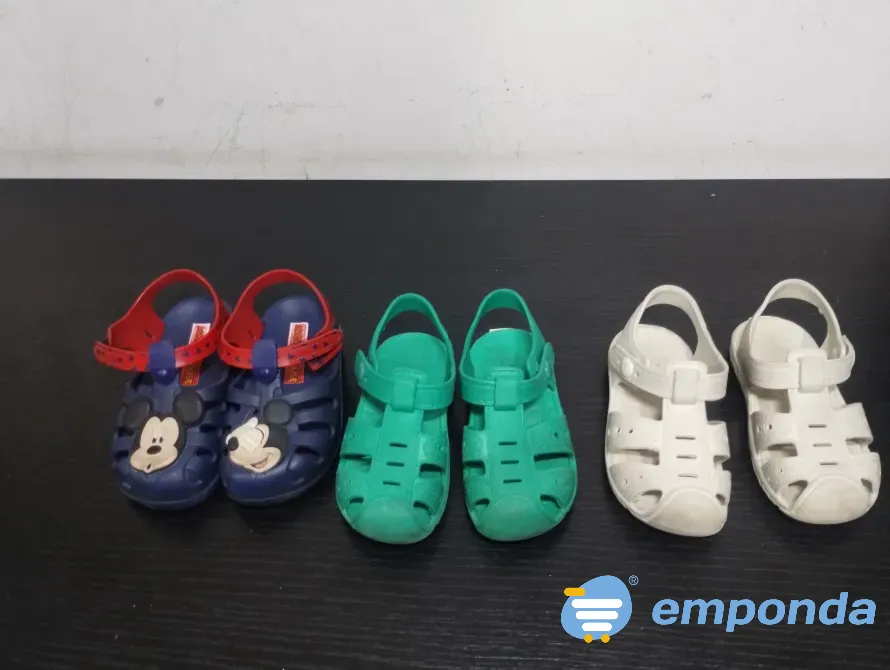 Sandalias Cheeky talle 23/24 Lanús - imagen 1