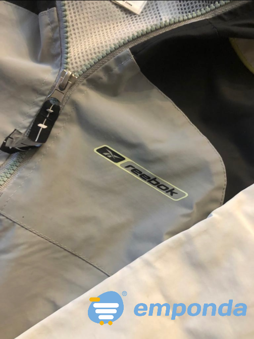 Campera Reebok Villa Pueyrredón - imagen 3