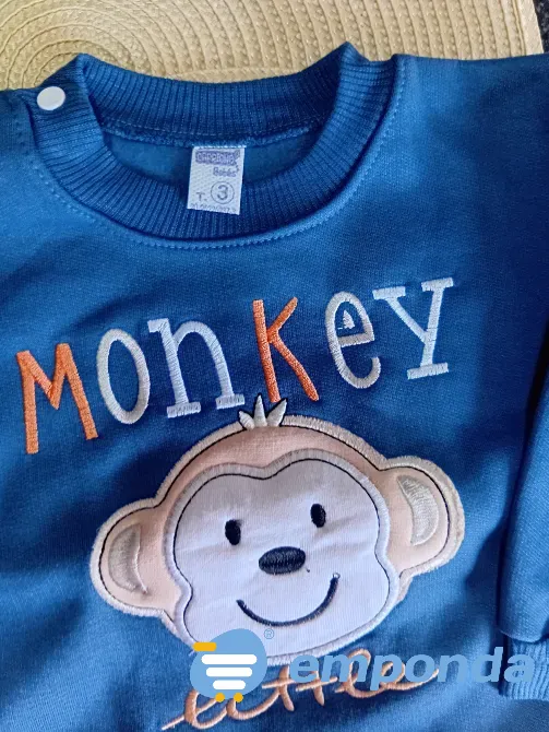 Buzo para bebe bordado Lanús - imagen 2