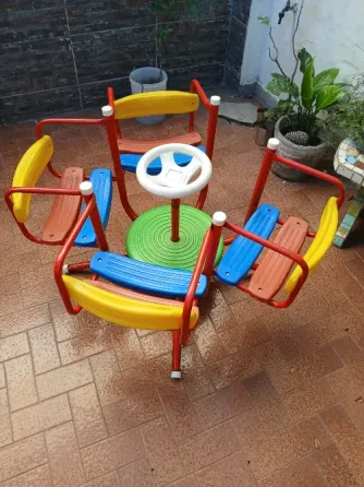 Calesita infantil Mataderos