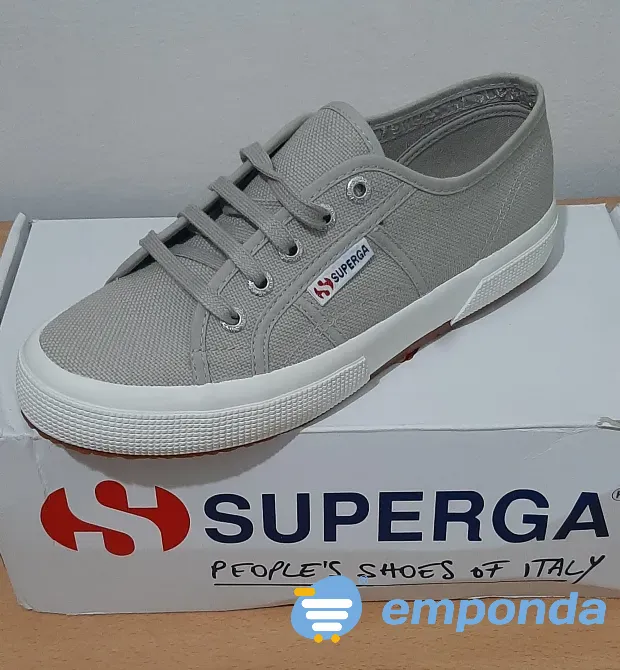 Zapatillas de lona marca Superga. Nuevas Ituzaingó - imagen 2