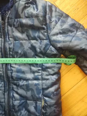 Campera niño de invierno con capucha simil polar TALLE 12 Almagro