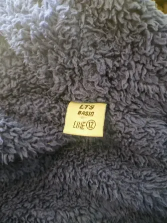 Campera niño de invierno con capucha simil polar TALLE 12 Almagro
