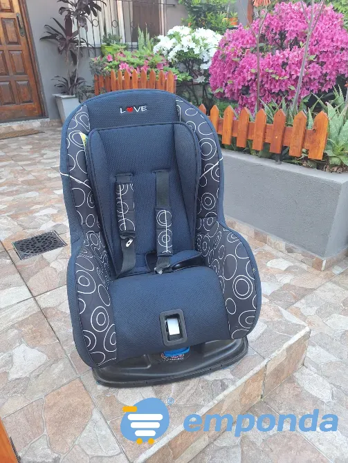 Asiento de auto para bebé Avellaneda - imagen 1