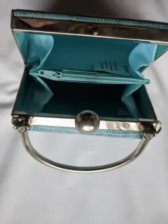 Кошелек-клатч Bijoux Terner из металла и рептилий Versalles