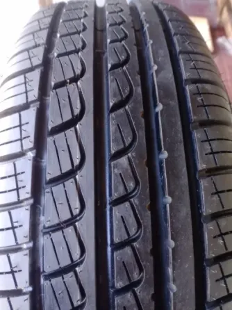 Cubierta Pirelli 195/60/15 Mataderos