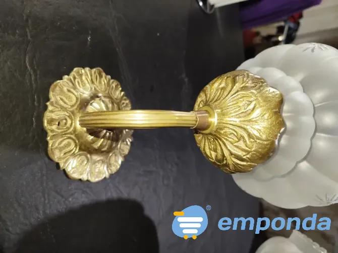 Tulipas de vidrio con base de bronce Lanús - imagen 2
