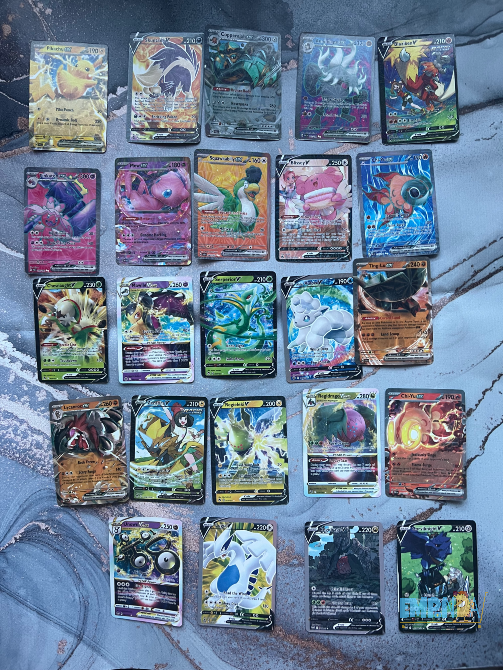 Figuritas coleccionables de Pokémon Caballito - imagen 5