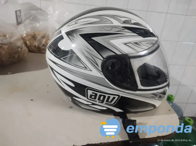 Casco Agv Berazategui - imagen 1