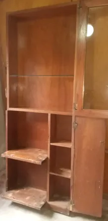 Mueble vitrina Malvinas Argentinas