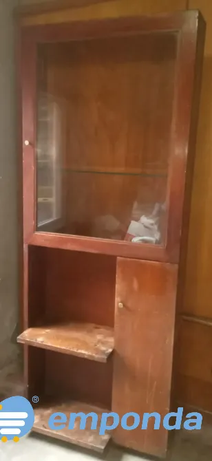 Mueble vitrina Malvinas Argentinas - imagen 2