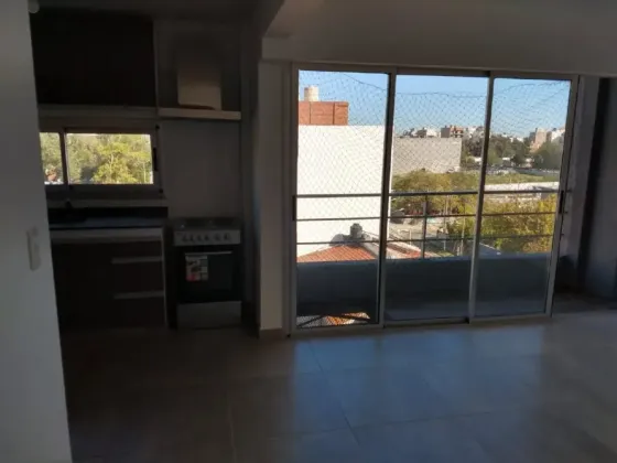 Alquiler de Departamento Mono - Ambiente 6to Piso en Morón Centro La Propiedad ALQUILER DE DEPARTAME Morón