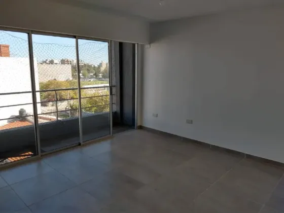 Alquiler de Departamento Mono - Ambiente 6to Piso en Morón Centro La Propiedad ALQUILER DE DEPARTAME Morón