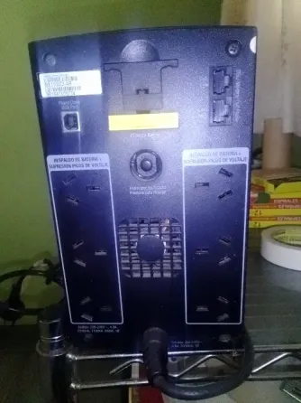 UPS marca APC modelo 1100 Lanús