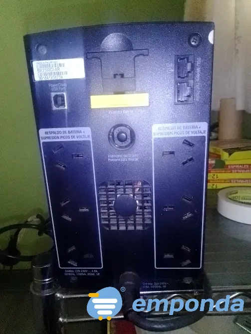 UPS marca APC modelo 1100 Lanús - imagen 1