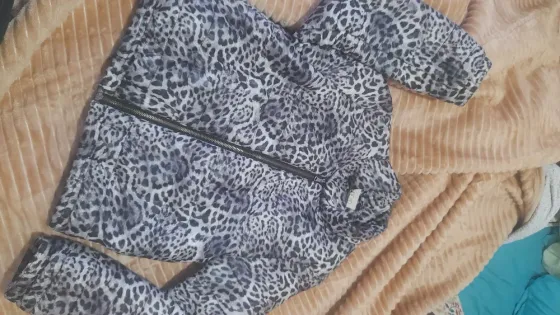 Campera de mujer talle 2 Quilmes