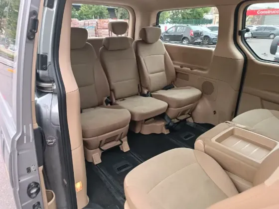 Hyundai H1 Floresta