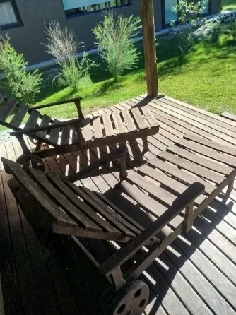 Set de 2 Reposeras d e madera Villa Urquiza