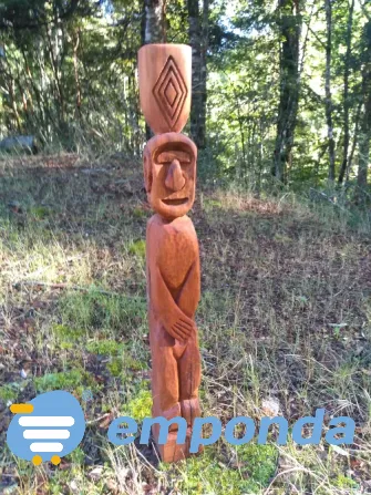 Escultura tótem tallada en madera . Córdoba - imagen 1
