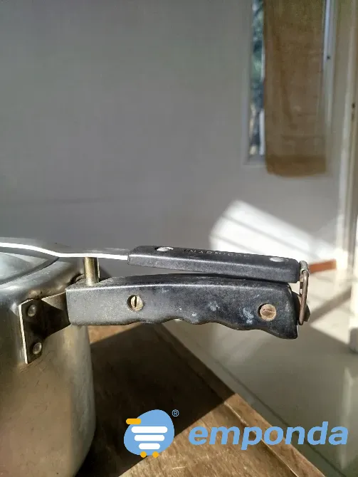 Olla a presión Marmicoc Villa Urquiza - imagen 2