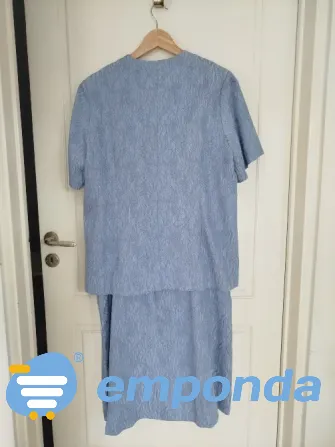 Traje de mujer falda y casaca en crepé con textura usado Villa Urquiza - imagen 5