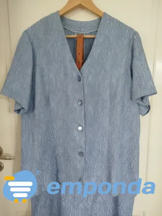 Traje de mujer falda y casaca en crepé con textura usado Villa Urquiza - imagen 2
