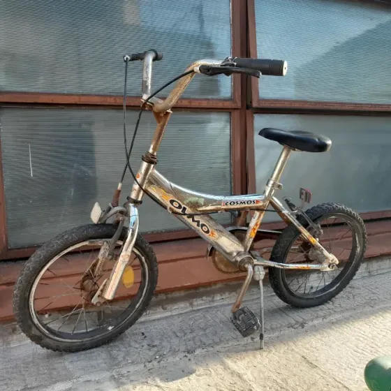 Bicicleta olmo para niño con casco Caballito