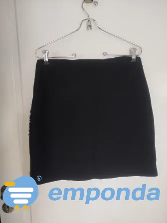 Falda con bordado lentejuelas usada exc estado Villa Urquiza - imagen 4